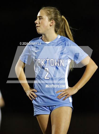 Thumbnail 2 in Wakefield @ Yorktown photogallery.