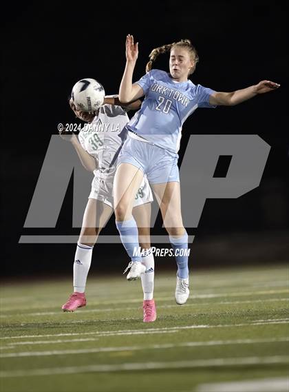 Thumbnail 2 in Wakefield @ Yorktown photogallery.