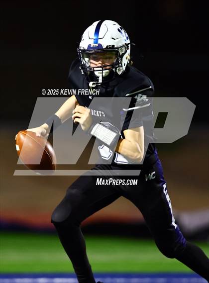 Thumbnail 2 in Yuma Catholic @ Willow Canyon photogallery.