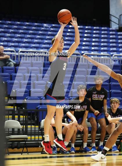 Thumbnail 3 in Westlake vs. Shoemaker (Cy-Hoops Invitational) photogallery.