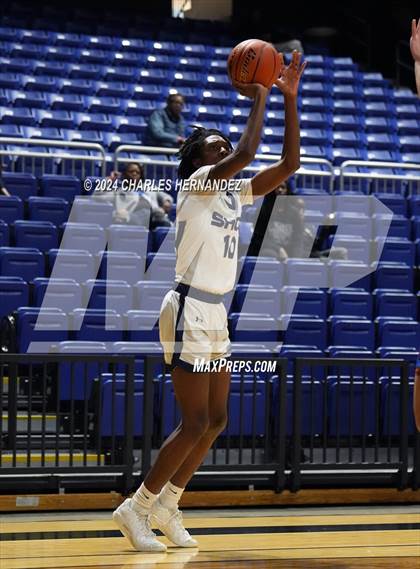 Thumbnail 2 in Westlake vs. Shoemaker (Cy-Hoops Invitational) photogallery.