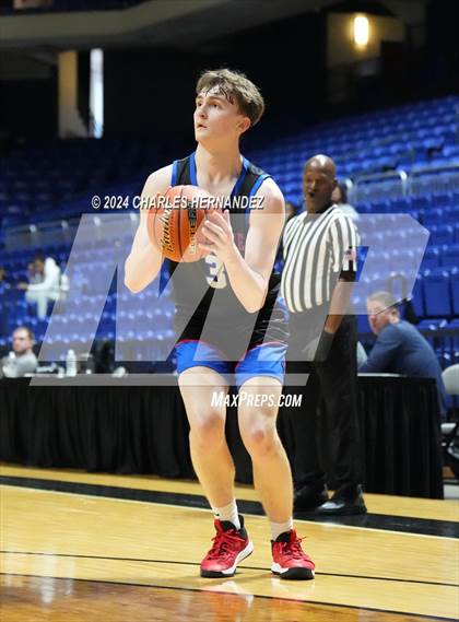 Thumbnail 3 in Westlake vs. Shoemaker (Cy-Hoops Invitational) photogallery.