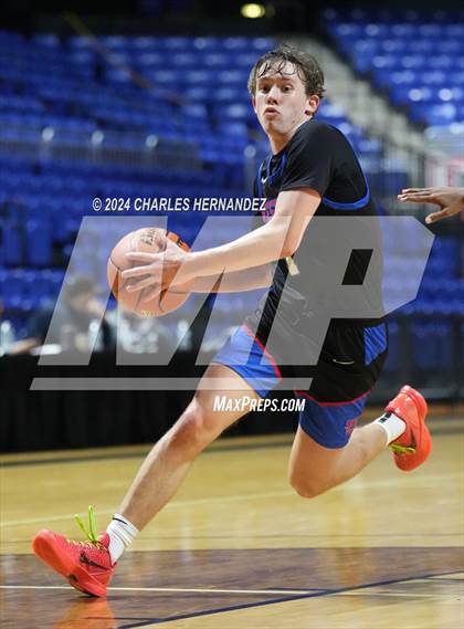 Thumbnail 3 in Westlake vs. Shoemaker (Cy-Hoops Invitational) photogallery.
