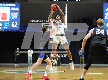 Thumbnail 2 in Westlake vs. Shoemaker (Cy-Hoops Invitational) photogallery.
