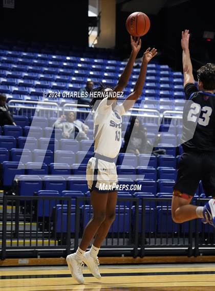 Thumbnail 1 in Westlake vs. Shoemaker (Cy-Hoops Invitational) photogallery.