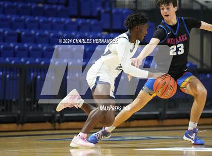 Thumbnail 3 in Westlake vs. Shoemaker (Cy-Hoops Invitational) photogallery.