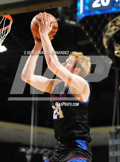 Thumbnail 1 in Westlake vs. Shoemaker (Cy-Hoops Invitational) photogallery.