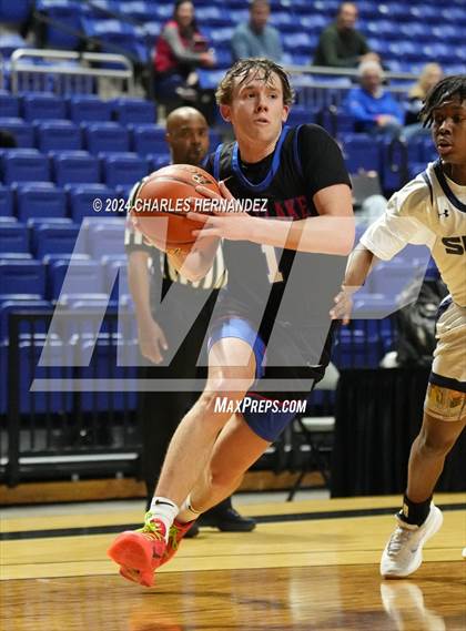 Thumbnail 2 in Westlake vs. Shoemaker (Cy-Hoops Invitational) photogallery.