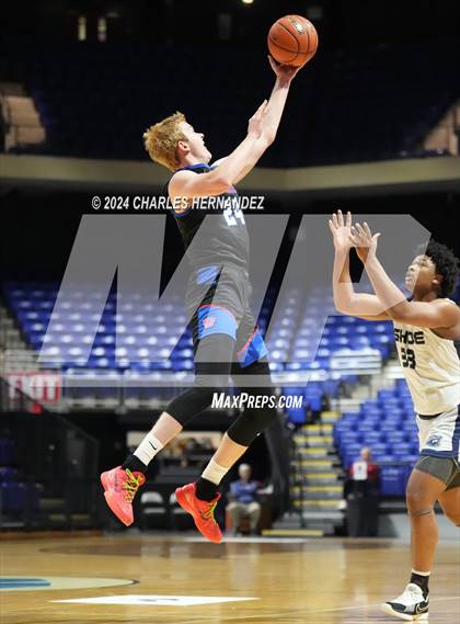 Thumbnail 2 in Westlake vs. Shoemaker (Cy-Hoops Invitational) photogallery.