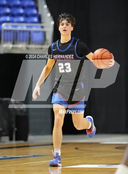 Thumbnail 2 in Westlake vs. Shoemaker (Cy-Hoops Invitational) photogallery.