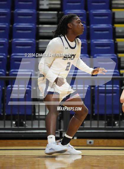 Thumbnail 2 in Westlake vs. Shoemaker (Cy-Hoops Invitational) photogallery.