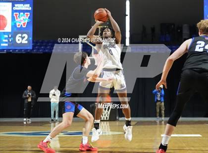 Thumbnail 3 in Westlake vs. Shoemaker (Cy-Hoops Invitational) photogallery.