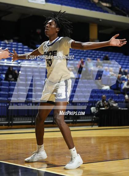Thumbnail 3 in Westlake vs. Shoemaker (Cy-Hoops Invitational) photogallery.