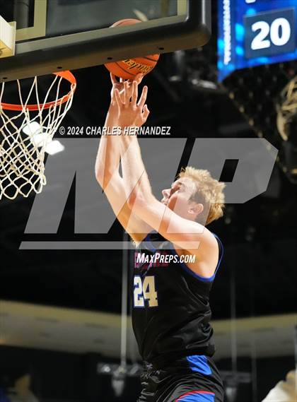 Thumbnail 3 in Westlake vs. Shoemaker (Cy-Hoops Invitational) photogallery.