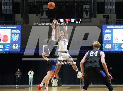 Thumbnail 3 in Westlake vs. Shoemaker (Cy-Hoops Invitational) photogallery.