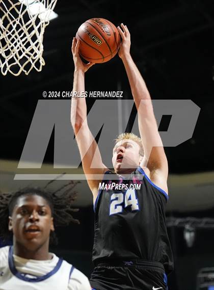 Thumbnail 3 in Westlake vs. Shoemaker (Cy-Hoops Invitational) photogallery.