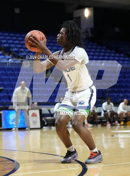 Thumbnail 3 in Westlake vs. Shoemaker (Cy-Hoops Invitational) photogallery.