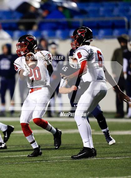 Thumbnail 3 in Russellville vs. Greenwood (AAA 6A Final) photogallery.