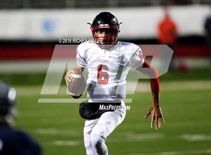 Thumbnail 2 in Russellville vs. Greenwood (AAA 6A Final) photogallery.