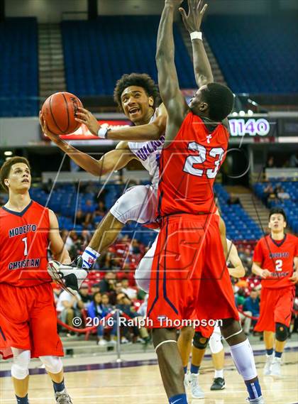 Thumbnail 1 in Folsom vs. Modesto Christian (CIF SJS D1 Final) photogallery.