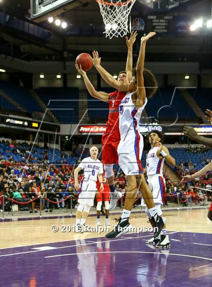 Thumbnail 1 in Folsom vs. Modesto Christian (CIF SJS D1 Final) photogallery.