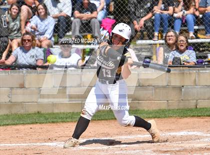 Thumbnail 3 in Morrilton vs. Pottsville (AAA 4A Semifinal) photogallery.