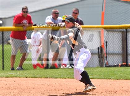 Thumbnail 2 in Morrilton vs. Pottsville (AAA 4A Semifinal) photogallery.
