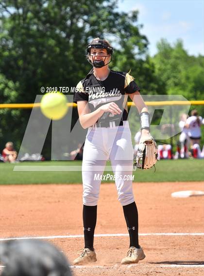 Thumbnail 3 in Morrilton vs. Pottsville (AAA 4A Semifinal) photogallery.