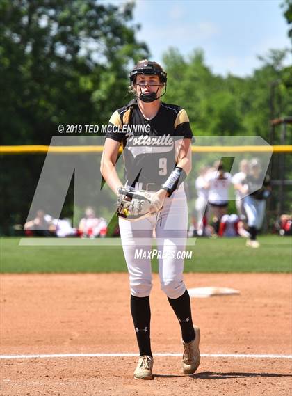 Thumbnail 3 in Morrilton vs. Pottsville (AAA 4A Semifinal) photogallery.