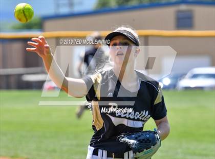 Thumbnail 2 in Morrilton vs. Pottsville (AAA 4A Semifinal) photogallery.
