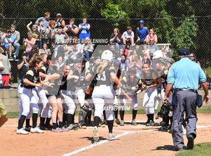 Thumbnail 2 in Morrilton vs. Pottsville (AAA 4A Semifinal) photogallery.