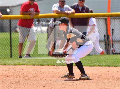 Thumbnail 3 in Morrilton vs. Pottsville (AAA 4A Semifinal) photogallery.