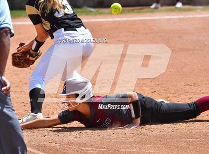 Thumbnail 2 in Morrilton vs. Pottsville (AAA 4A Semifinal) photogallery.