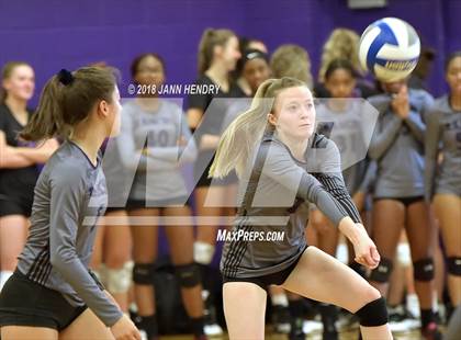Thumbnail 2 in Rancho Cucamonga vs. Redondo Union (Durango Fall Classic) photogallery.