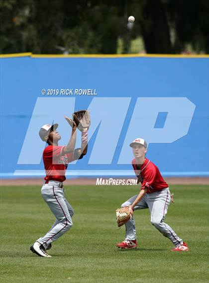 Thumbnail 1 in Arroyo vs. Marshall (CIF SS D7 Final) photogallery.