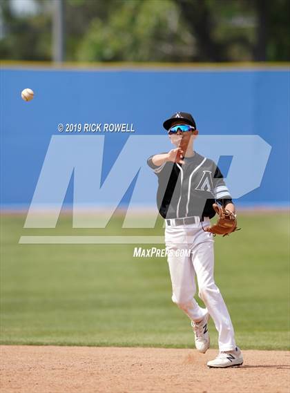 Thumbnail 2 in Arroyo vs. Marshall (CIF SS D7 Final) photogallery.