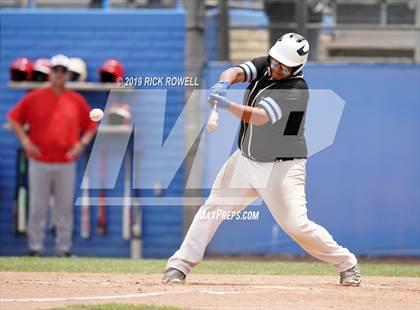 Thumbnail 3 in Arroyo vs. Marshall (CIF SS D7 Final) photogallery.