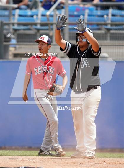 Thumbnail 1 in Arroyo vs. Marshall (CIF SS D7 Final) photogallery.