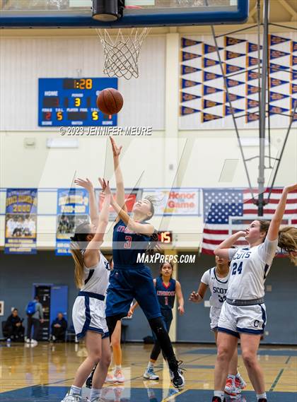 Thumbnail 1 in Lynbrook vs. Carlmont (Newark Optimist Club Holiday Classic) photogallery.