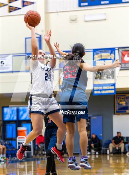 Thumbnail 2 in Lynbrook vs. Carlmont (Newark Optimist Club Holiday Classic) photogallery.
