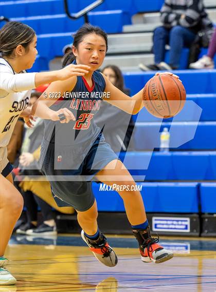 Thumbnail 3 in Lynbrook vs. Carlmont (Newark Optimist Club Holiday Classic) photogallery.