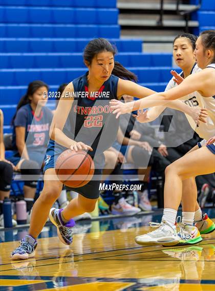 Thumbnail 2 in Lynbrook vs. Carlmont (Newark Optimist Club Holiday Classic) photogallery.