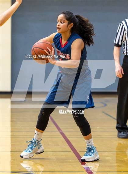 Thumbnail 2 in Lynbrook vs. Carlmont (Newark Optimist Club Holiday Classic) photogallery.