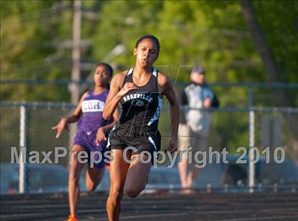 Thumbnail 3 in True Team Section 6AAA (Boys and Girls 200m Dash) photogallery.