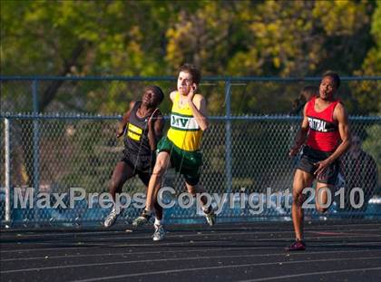 Thumbnail 2 in True Team Section 6AAA (Boys and Girls 200m Dash) photogallery.