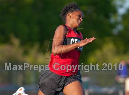 Thumbnail 3 in True Team Section 6AAA (Boys and Girls 200m Dash) photogallery.