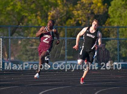 Thumbnail 3 in True Team Section 6AAA (Boys and Girls 200m Dash) photogallery.