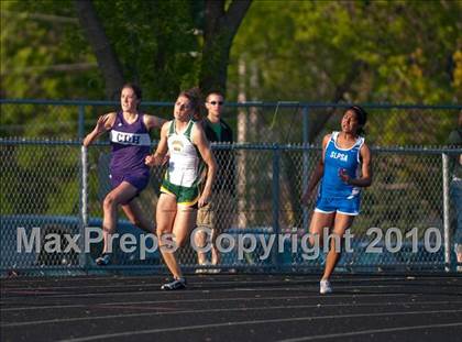 Thumbnail 3 in True Team Section 6AAA (Boys and Girls 200m Dash) photogallery.