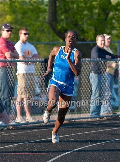 Thumbnail 2 in True Team Section 6AAA (Boys and Girls 200m Dash) photogallery.