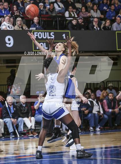 Thumbnail 3 in Hendrick Hudson vs Pearl River (Section 1 Class A Semifinal) photogallery.